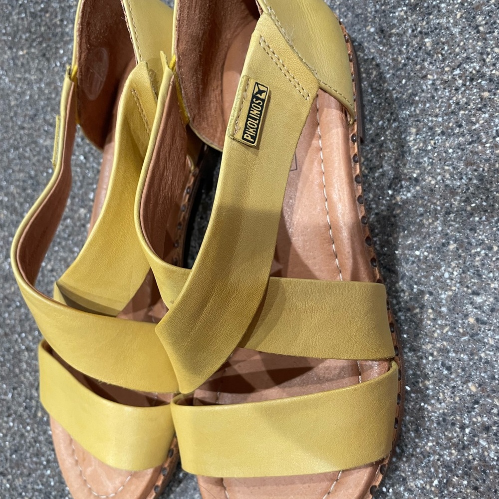 Pikolinos Leather sandals